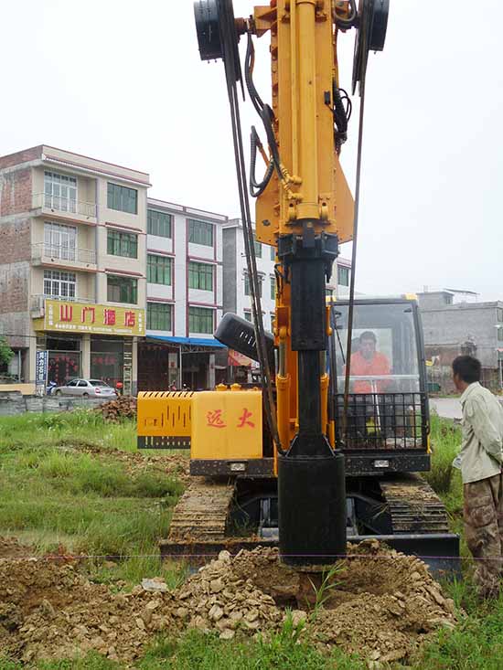 麻豆视频免费下载建筑机械厂履带式国产成人久久综合77777麻豆施工中